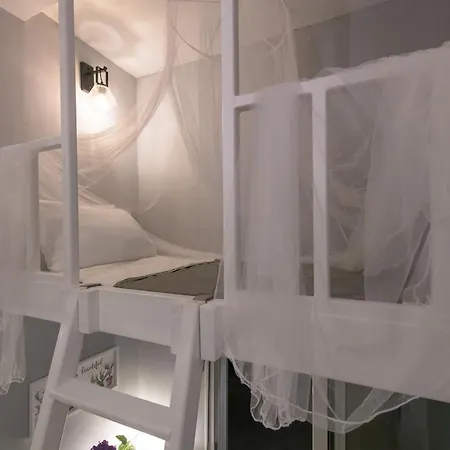 Monte Smith Hill شقة